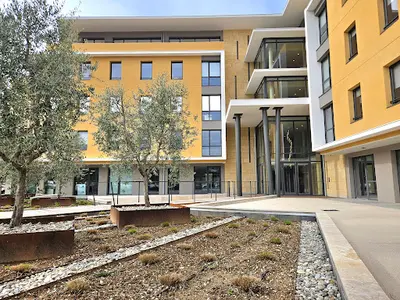 Agence Côté Brief