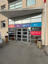 Comm Up | Enseignes & Signalétique
