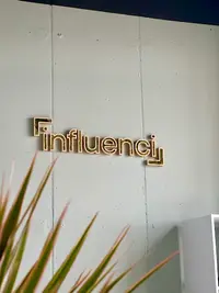 Influenci - Agence de Communication À Ajaccio