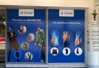 Agence Spécialisée en Publicité Adhésive et Gestion de Campagne sur Vitrines