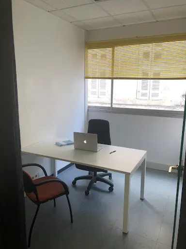 Bordo Buro: Espace Coworking et Domiciliation Bordeaux, Salle Reunion, Cabine Téléphonique