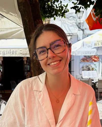Enola le Gall Community Manager