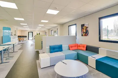 Ocw Coworking - Location de Bureaux et Salles de Réunion - Domiciliation d'Entreprise À Brignais