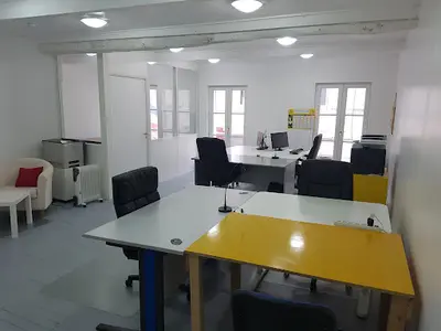 La Source - Espace de Travail Partagé & Salle Polyvalente