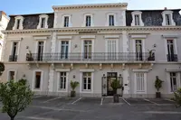 Jacqueline Sinanyan-detheve, Notaire Associée