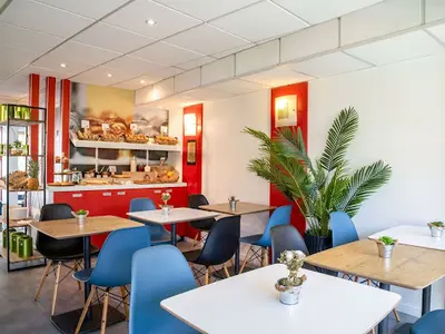 Wojo Coworking Cannes - Ibis Plage la Bocca | Location Salle de Réunion