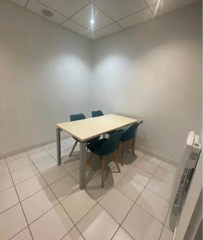 Castis - Bureaux & Coworking À Castelginest