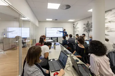 Avanci - Agence Conseil Data & Crm