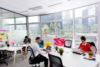 Wojo Coworking Coeur Défense | Location Bureaux & Salles de Réunion