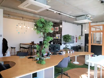 Coworking Besançon - Location Bureaux et Salles de Réunion
