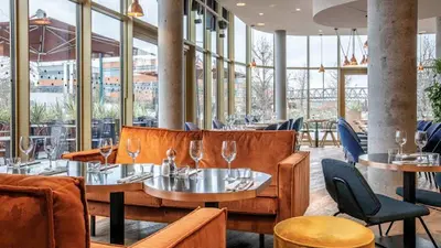 Wojo Coworking Paris - Mercure Gennevilliers | Location Salle de Réunion