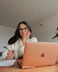 Hello Fanny Cm - Community Manager