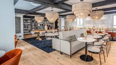 Wojo Coworking la Rochelle - Maisons du Monde Hôtel & Suites Vieux Port