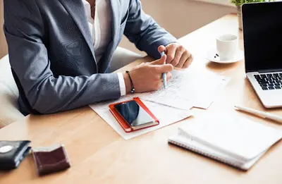 Lilian Parent Expert-comptable Indépendant Optimisation Rémunération du Dirigeant Structuration de Sociétés