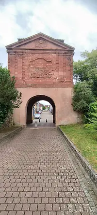 Gezim Lauterbourg