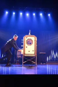 Magicien et Mentaliste : Laurens Spectacle de Magie Lorient et Close-up Morbihan