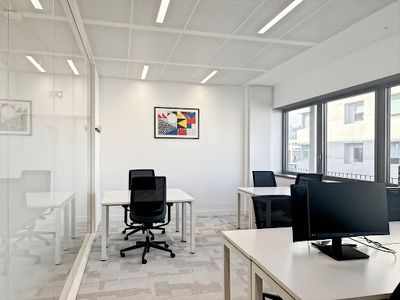 Regus