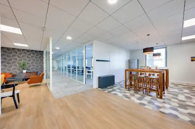 Hiptown - Bureaux Flexibles - Equinoxe Vivier Merle