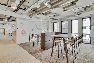 Newton Offices - Lyon 9e : Location de Bureaux, Salles de Réunion et Coworking