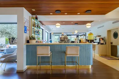 Mywo Mandelieu Ilôt du Golf - Espace de Coworking et de Réunion