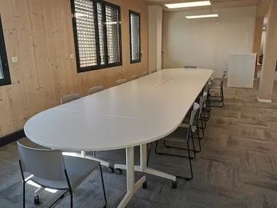 Hiptown - Espace de Coworking - Bureau À Louer - Docks Libres