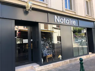 July Dechamp-jolivet Notaire