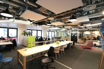 Wojo Coworking Neuilly-sur-seine | Location Bureaux & Salles de Réunion