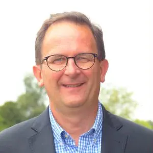 Maître Messager Guy