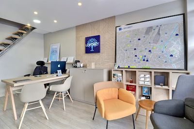 Agence Immobilière Laforêt Paris 10eme (rue du Fbg Saint-denis)