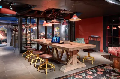 Wojo Coworking Paris 10e - 25hours Hotel Terminus Nord | Location Salles de Réunion
