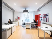 Deskopolitan Voltaire