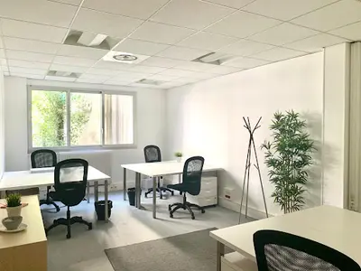 Urbidesk : Bureaux À Louer et Coworking Paris 15