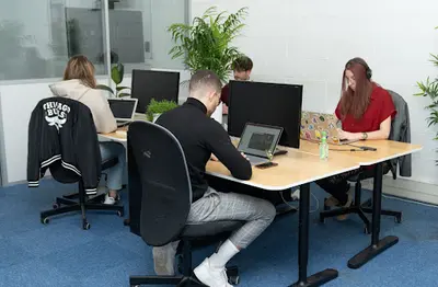 Agence Prospection Commerciale Multicanal - Lalaleads