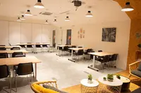 Hubsy Café & Coworking | la Défense