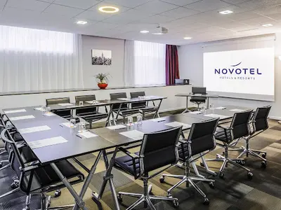 Wojo Coworking Rennes - Novotel Spa Centre Gare | Location Salle de Réunion