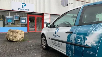 Panel Pub
