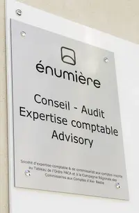 Enumière