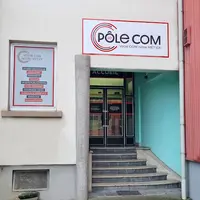 Le Pôle Com
