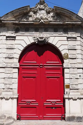 Sodari Guerrier-hay, Notaire