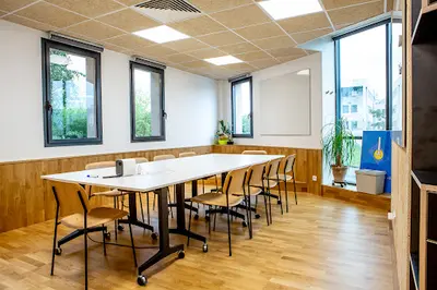 Kosmoss House | Bureaux Privatifs - Salles de Réunions - Séminaires & Coworking À St-etienne