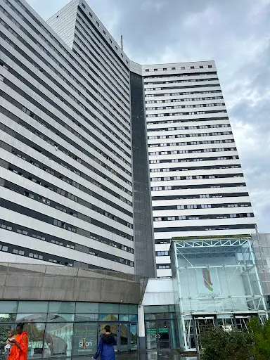 Hastone & Ten Nantes
