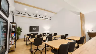 Le Hangar - Business Center