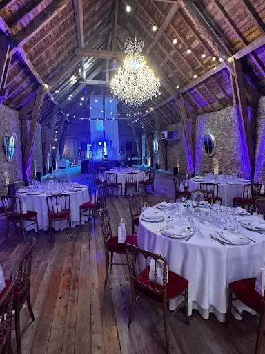 Audio Vision Événementiel - Organisation d'Événements - Dj - Location de Matériel et Mobilier - Décoration & Éclairage