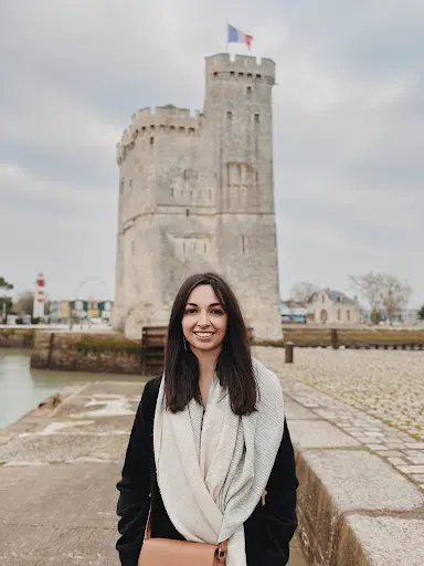 Communication Réseaux Sociaux & Chargée de Projets Événementiels - Charlyne Chollet