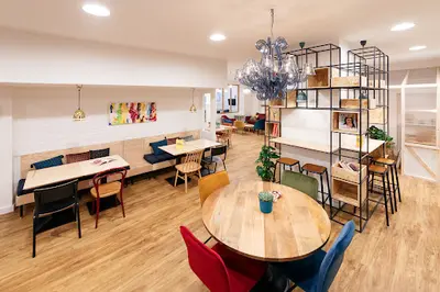 Coworking Café By Anticafé - Café Pour Travailler
