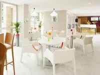 Wojo Coworking Tours - Ibis Styles Centre | Location Bureau et Salles de Réunion