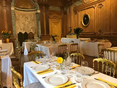 So Versailles